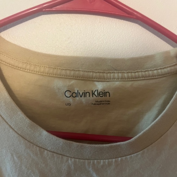 Large Calvin Klein small print logo Tee - Picture 3 of 3